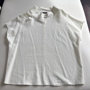 Ruti white line top
